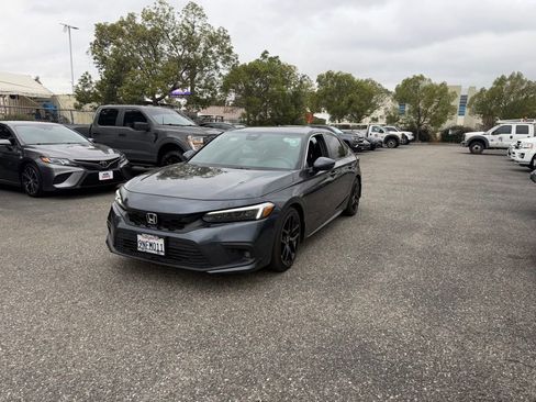 Used 2024 Honda Civic Sport Touring image 1