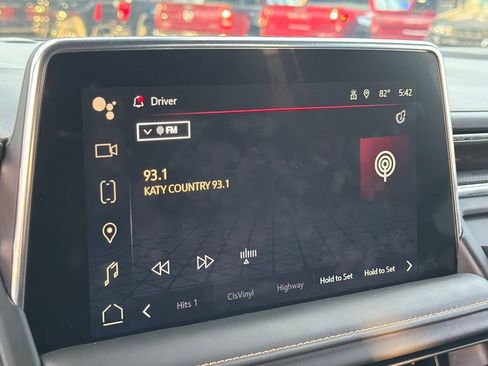 Used 2024 GMC Yukon XL AT4 w/ AT4 Premium Package image 15