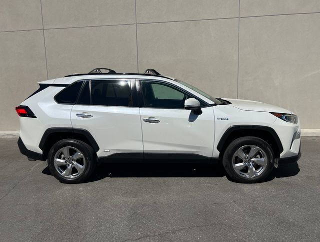 Used 2021 Toyota RAV4 Limited AWD/4WD image 5