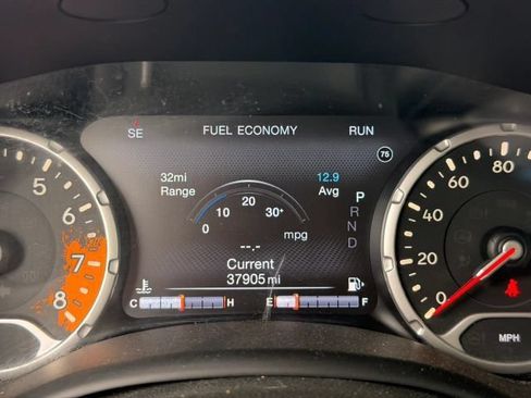 Used 2018 Jeep Renegade Limited w/ Advanced Technology Group FWD image 19
