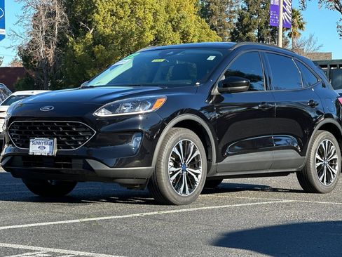 Certified 2022 Ford Escape SEL w/ SEL Stealth AWD Package image 9
