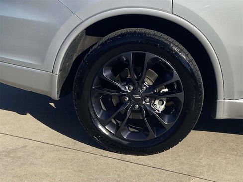 Used 2023 Dodge Durango GT image 11