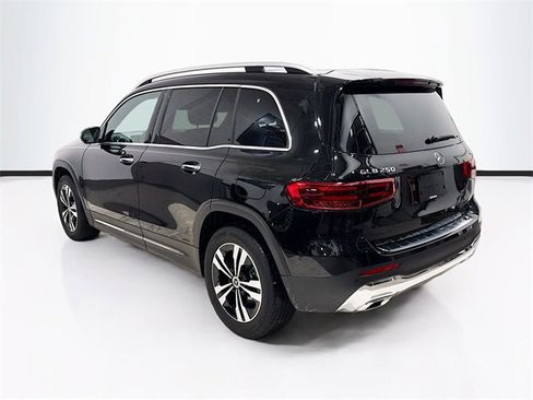 Certified 2025 Mercedes-Benz GLB 250 4MATIC image 7
