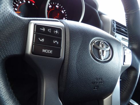 Used 2013 Toyota 4Runner SR5 image 13