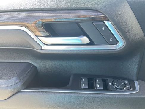 Used 2025 Chevrolet Silverado 1500 LT image 23