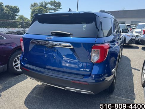 Used 2022 Ford Explorer XLT w/ Equipment Group 202A AWD/4WD image 5