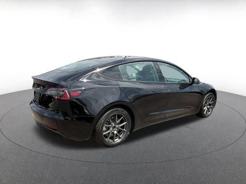 Used 2023 Tesla Model 3 Standard Range RWD image 26