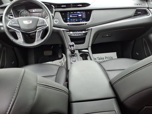 Certified 2023 Cadillac XT5 Premium Luxury AWD/4WD image 18