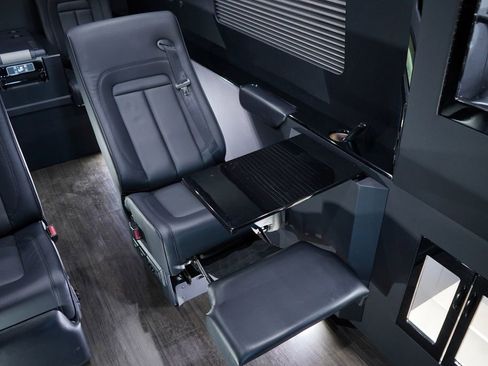 Used 2022 Mercedes-Benz Sprinter 2500 image 10