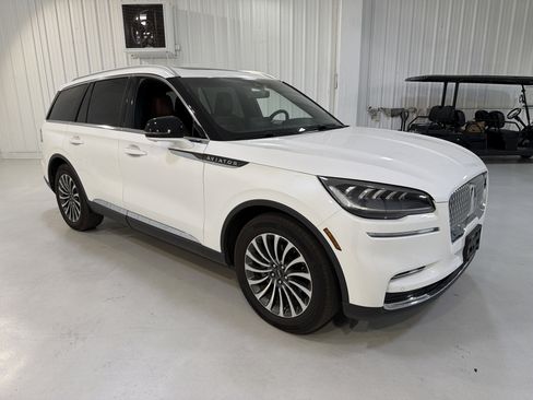 Used 2023 Lincoln Aviator Reserve w/ Elements Package Plus image 7