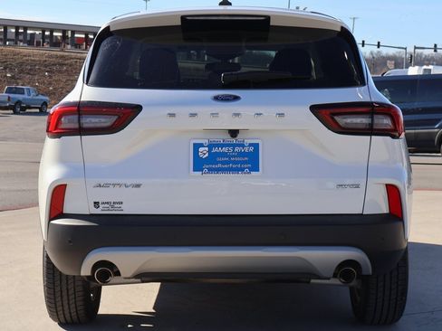 Certified 2023 Ford Escape Active w/ Tech Pack #1 image 4
