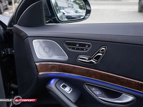Used 2018 Mercedes-Benz S 560 4MATIC Sedan image 31