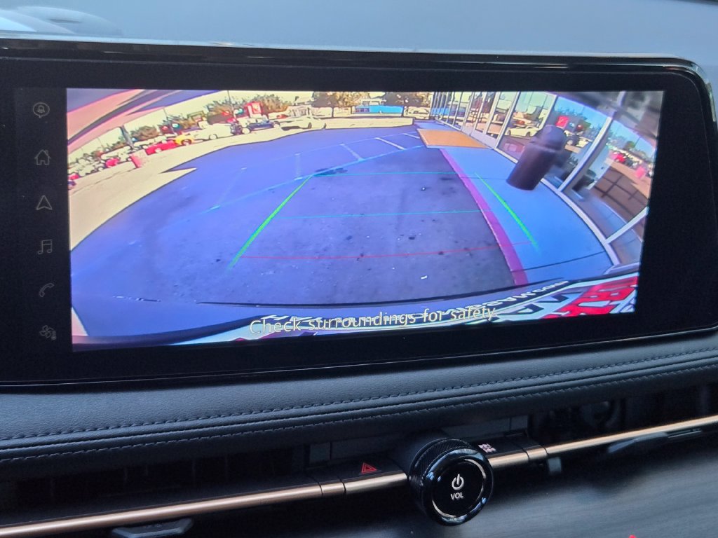 Used 2023 Nissan Ariya FWD image 18