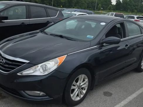 Used 2013 Hyundai Sonata GLS w/ Popular Equipment Pkg FWD image 1