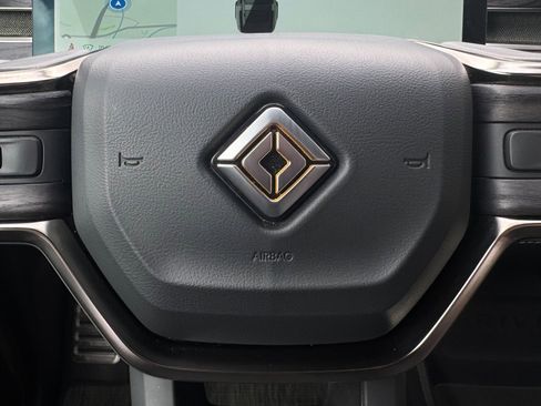 Used 2024 Rivian R1S Launch Edition image 61