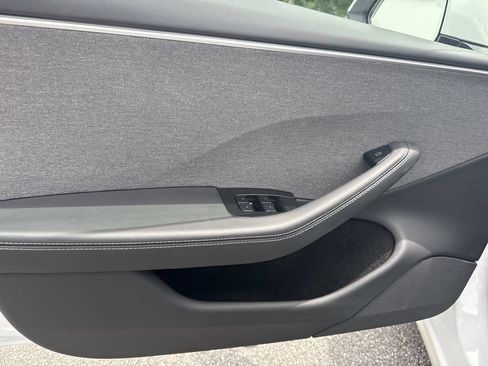 Used 2025 Tesla Model 3 Long Range RWD image 10