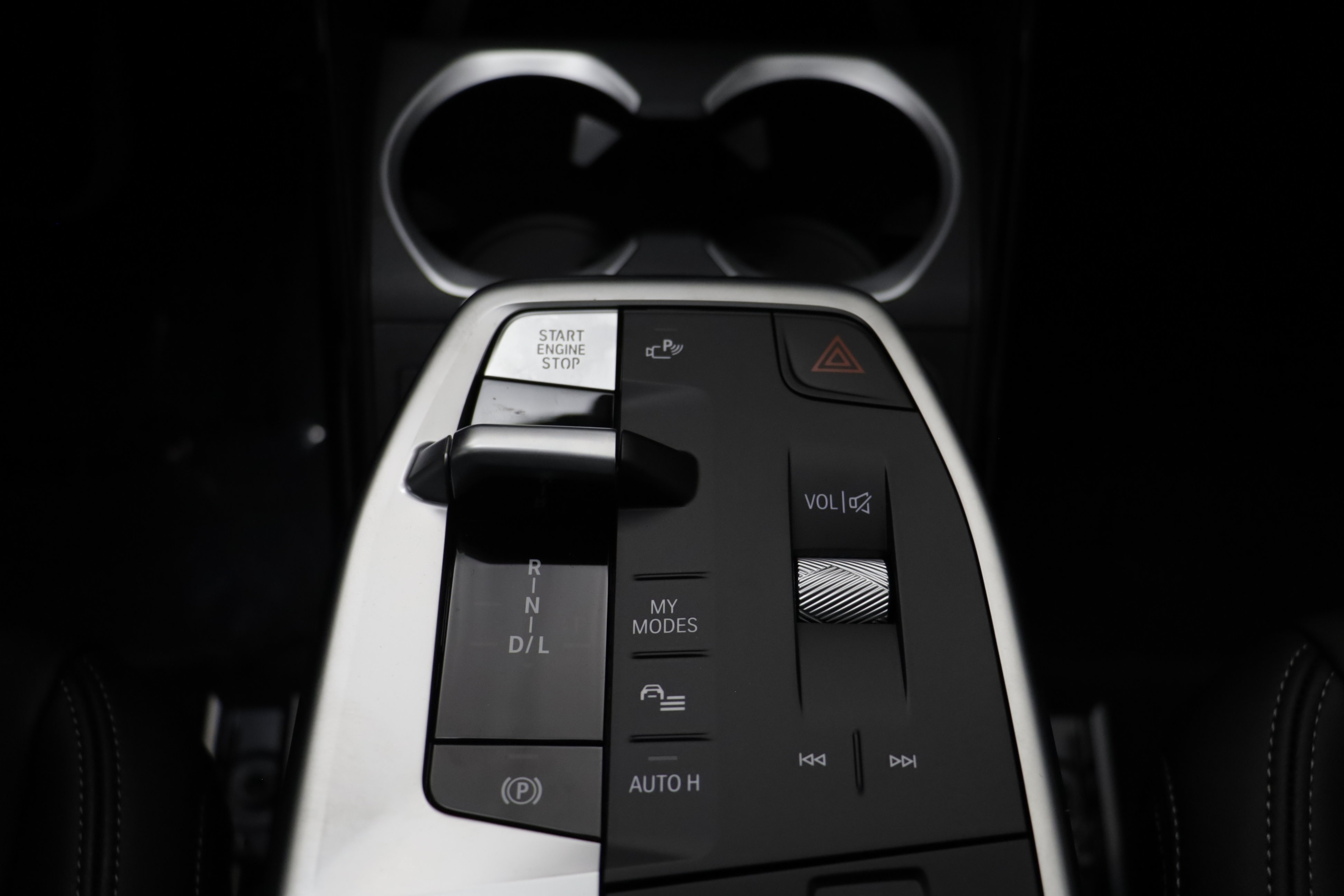 New 2027 BMW X1 xDrive28i AWD/4WD image 12