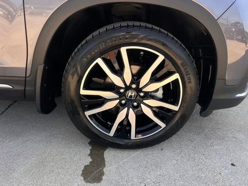 Used 2020 Honda Pilot Touring image 37