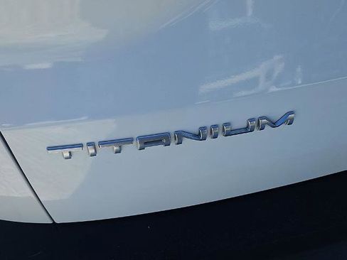 Certified 2022 Ford Escape Titanium w/ Titanium Elite Package image 5