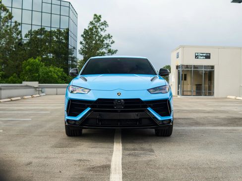 Used 2024 Lamborghini Urus S AWD/4WD image 2
