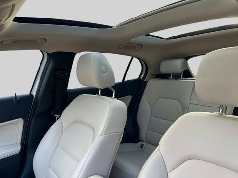 Used 2017 Mercedes-Benz GLA 250 4MATIC image 23