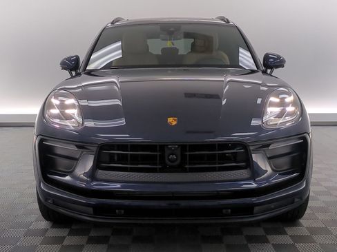Certified 2023 Porsche Macan Turbo AWD/4WD image 6