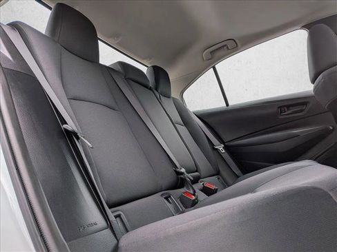 Used 2024 Toyota Corolla LE image 22