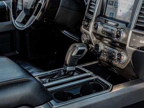 Used 2018 Ford F150 Platinum w/ Equipment Group 701A Luxury image 24