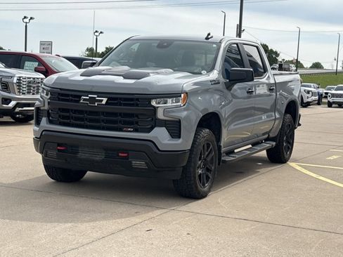 Used 2024 Chevrolet Silverado 1500 LT Trail Boss w/ Convenience Package II AWD/4WD image 13