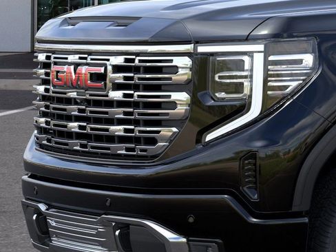 New 2025 GMC Sierra 1500 Denali w/ Denali Reserve Package image 13