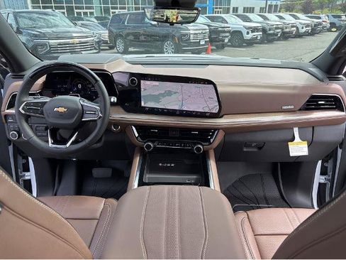 New 2026 Chevrolet Tahoe High Country AWD/4WD image 9