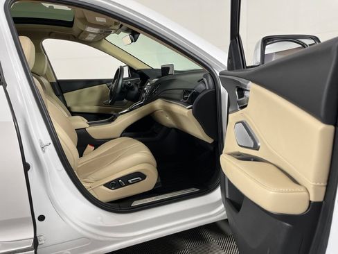 Used 2024 Acura RDX w/ Technology Package AWD/4WD image 5