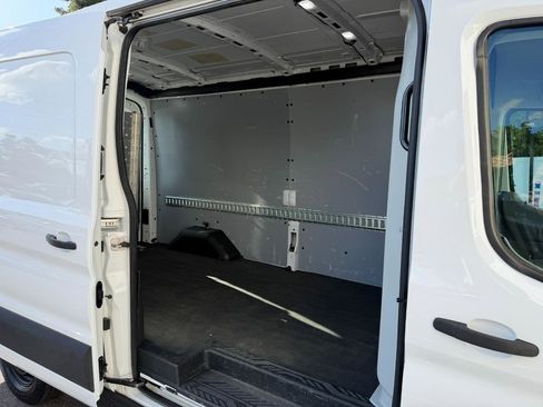 Used 2018 Ford Transit 150 148 Medium Roof RWD image 34