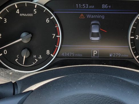 Used 2025 Nissan Altima 2.5 SV FWD image 14