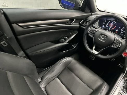 Used 2021 Honda Accord Sport image 12
