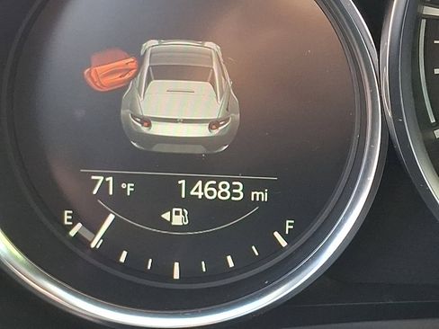 Used 2018 MAZDA MX-5 Miata RF Grand Touring RWD image 19