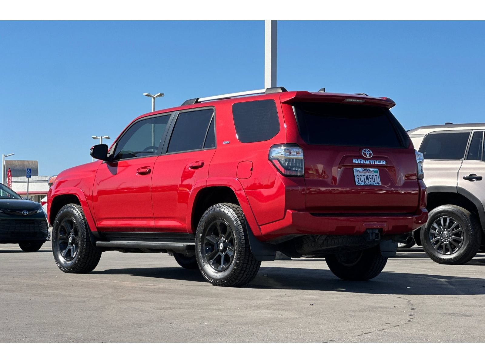 Certified 2022 Toyota 4Runner SR5 Premium w/ Moonroof Package AWD/4WD image 6