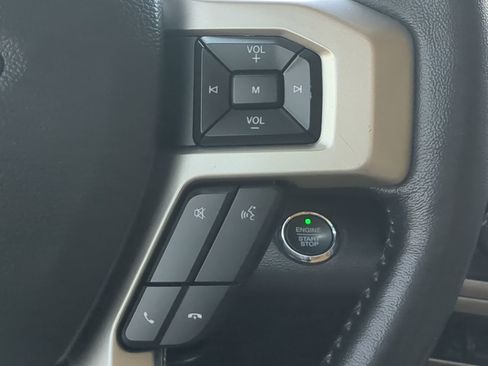 Certified 2022 Ford F250 Lariat w/ Lariat Ultimate Package image 24