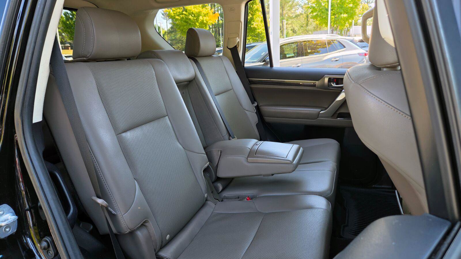 Used 2020 Lexus GX 460 Premium w/ Premium Package AWD/4WD image 64