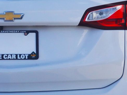 Used 2020 Chevrolet Equinox LS image 20