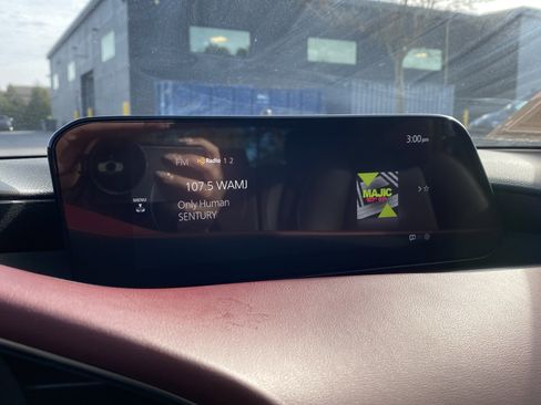 Used 2025 MAZDA MAZDA3 2.5 S Hatchback w/ Premium Pkg image 35