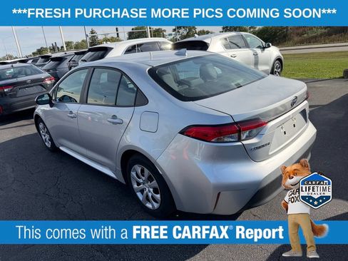 Used 2025 Toyota Corolla LE FWD image 5