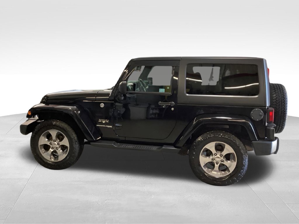 Certified 2018 Jeep Wrangler Sahara w/ Connectivity Group AWD/4WD image 2