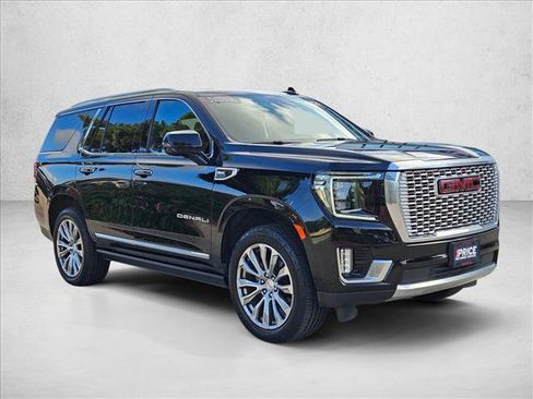 Used 2021 GMC Yukon Denali w/ Denali Ultimate Package AWD/4WD image 3