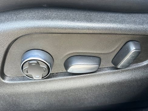 Certified 2024 Cadillac XT4 Premium Luxury image 13