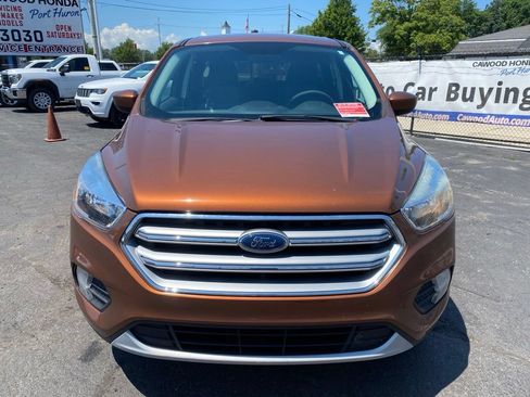 Used 2017 Ford Escape SE AWD/4WD image 8