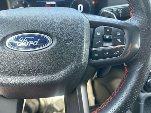 Used 2025 Ford Ranger Raptor AWD/4WD image 23