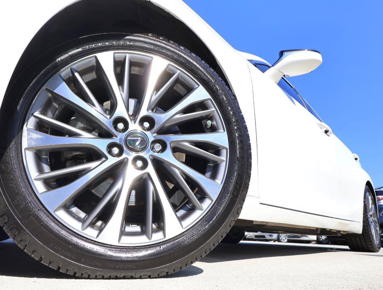 Used 2019 Lexus ES 350 w/ Accessory Package 2 FWD image 25