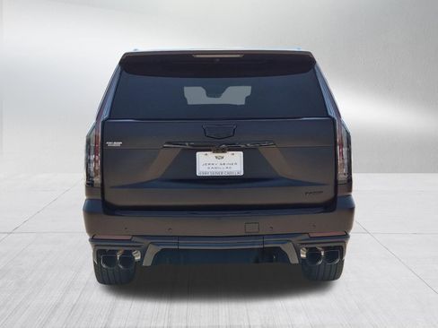 Certified 2025 Cadillac Escalade ESV V AWD/4WD image 4