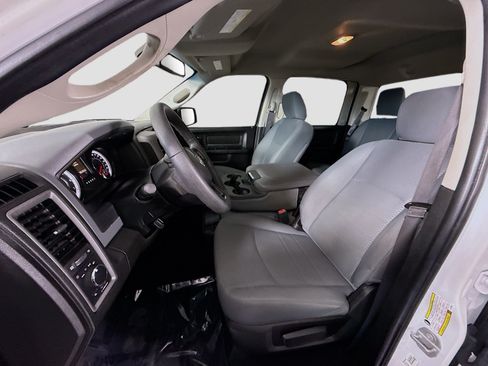 Used 2020 RAM 1500 Tradesman w/ Chrome Plus Package RWD image 21